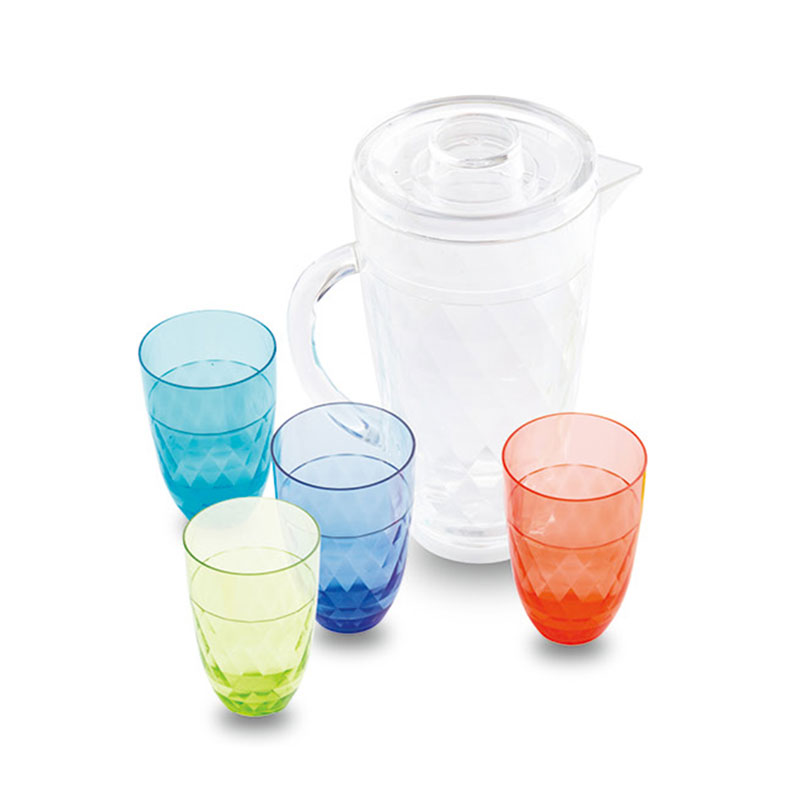 Brocca con quattro tazze